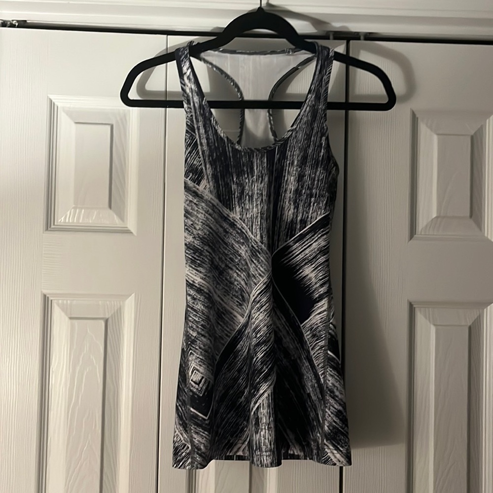 Lululemon Razorback Tank Top